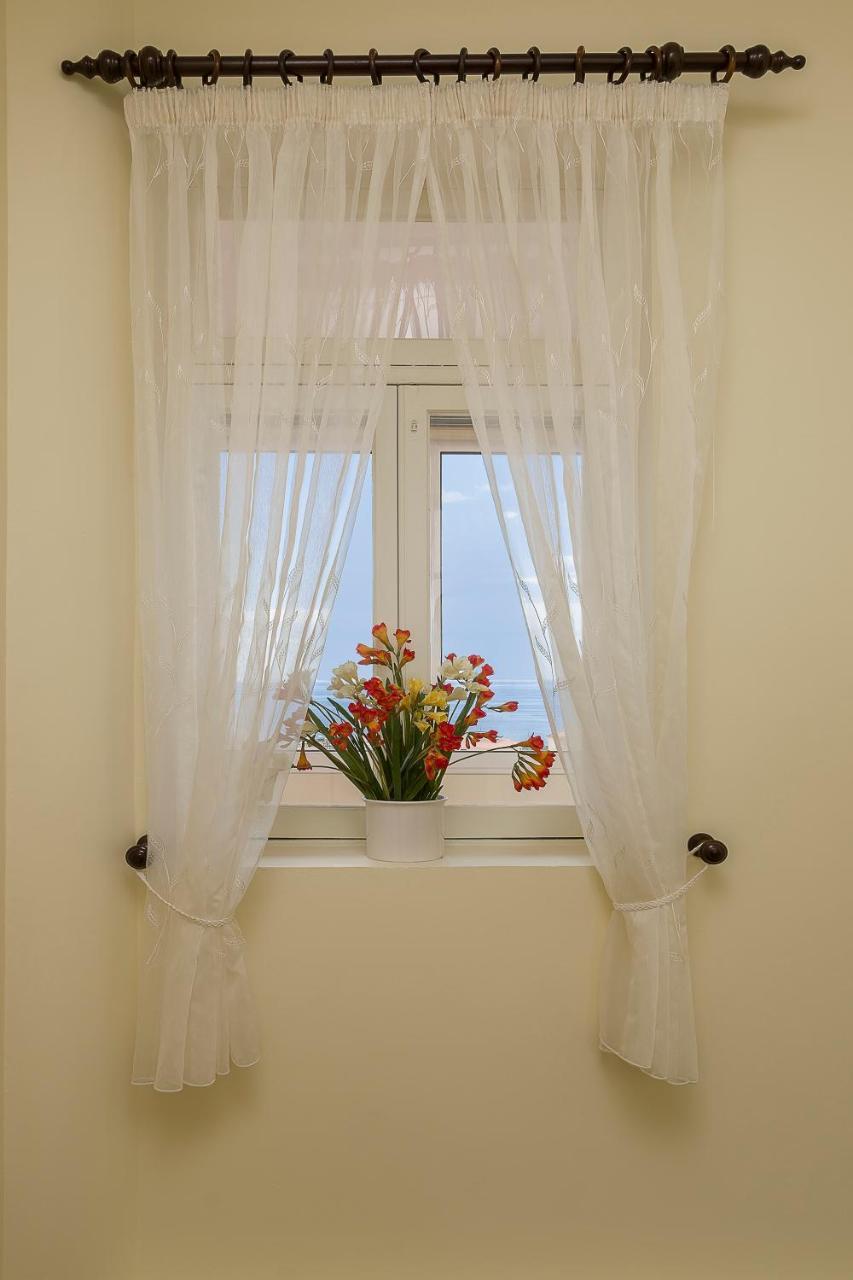 Funchal Window By Madeira Sun Travel Villa Exterior photo